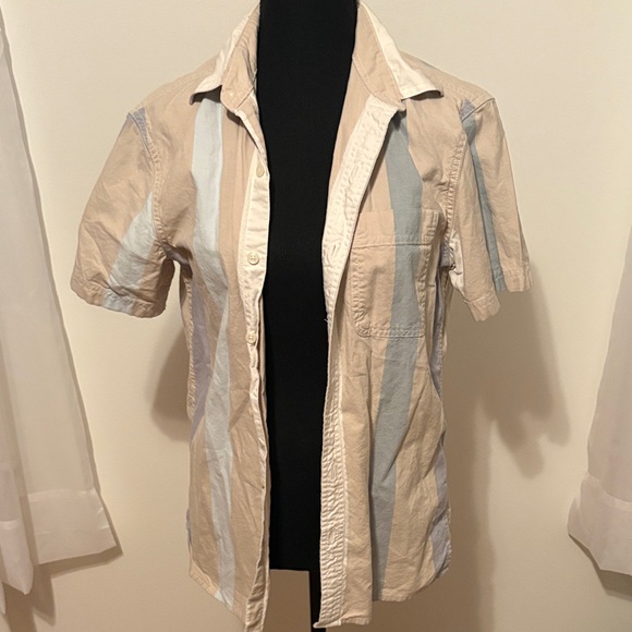 American Eagle Button Down - Picture 1 of 5